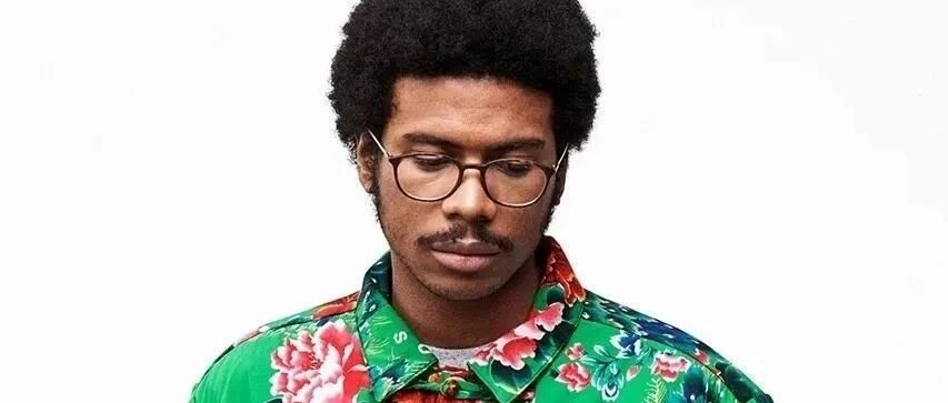 Supreme出新品，网友：是赵四和刘能设计的吗？