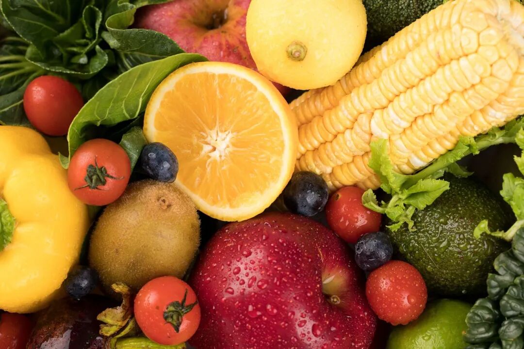 摄图网_501121339_新鲜果蔬组合12（企业商用）.jpg