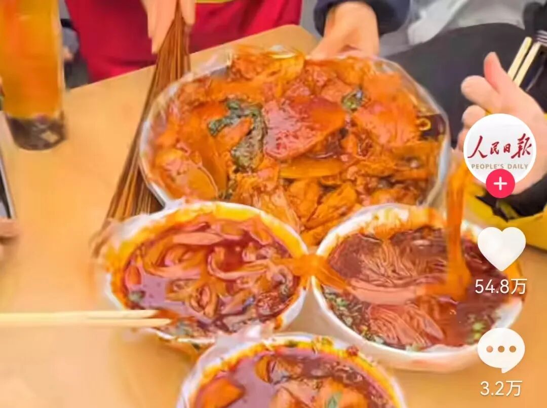 “天水麻辣烫”在北京出圈！有店日排号200多，甘肃驻京办等位40分钟…