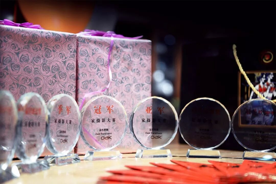 %name 悉尼插画师荣获Oak Furniture冠名赞助的家摄影大赛冠军，他用艺术的眼光发现生活的美