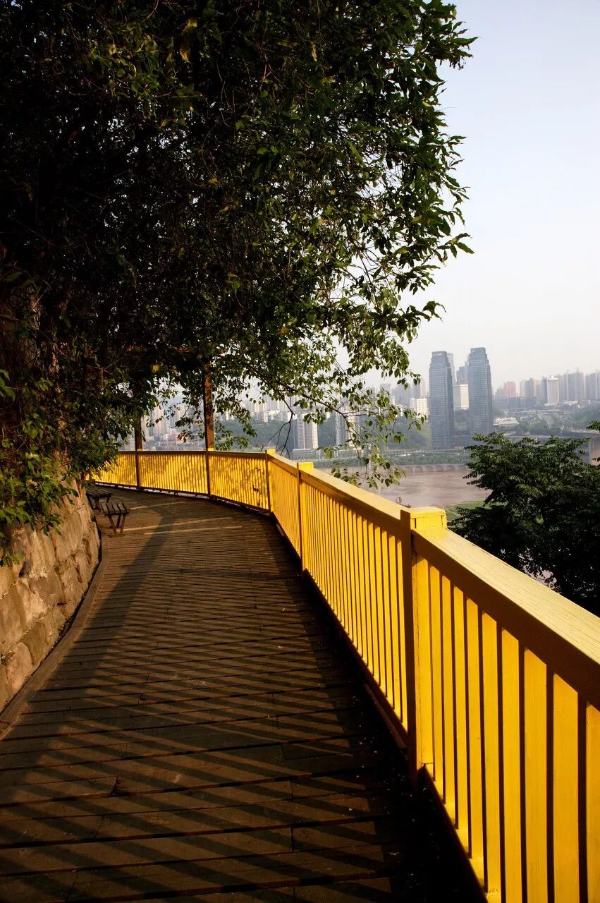 重庆，一座无法复制的城市