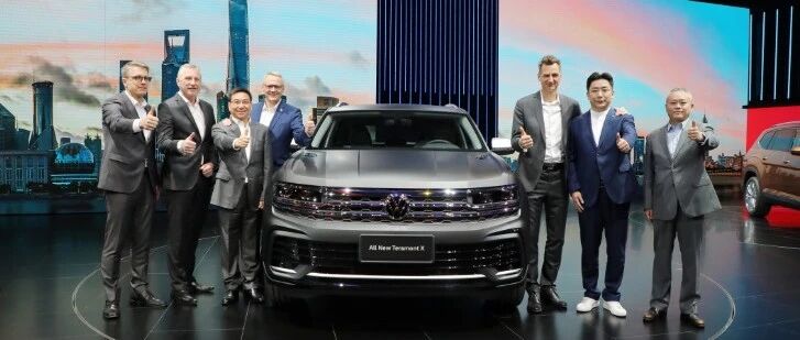 上海车展丨ID.6 X开启预订，全新途昂家族亮相，大众显威名