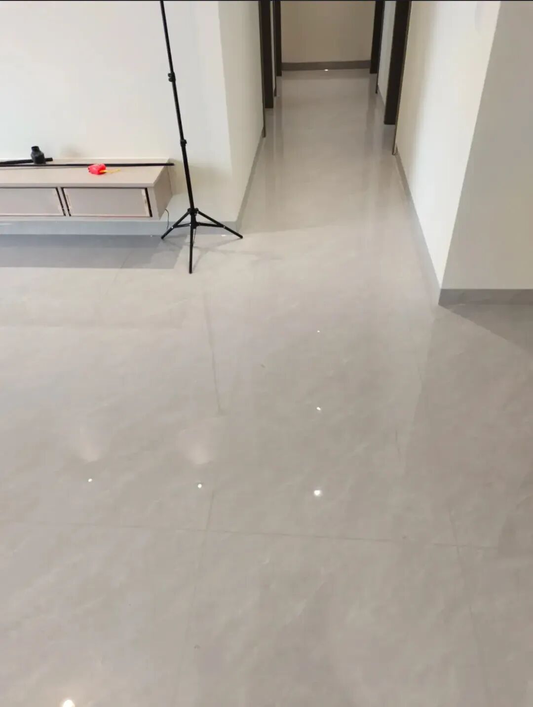 全瓷砖和半瓷砖有什么区别_瓷砖的区别_瓷砖好坏区别