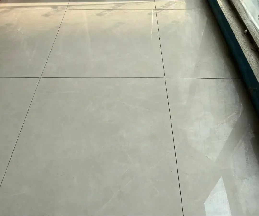 瓷砖好坏区别_全瓷砖和半瓷砖有什么区别_瓷砖的区别