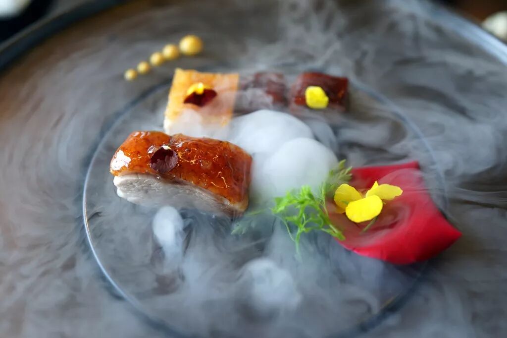 城中最高的米其林餐厅窗外 有广州最好的秋意风景 晃荡范 微信公众号文章阅读 Wemp