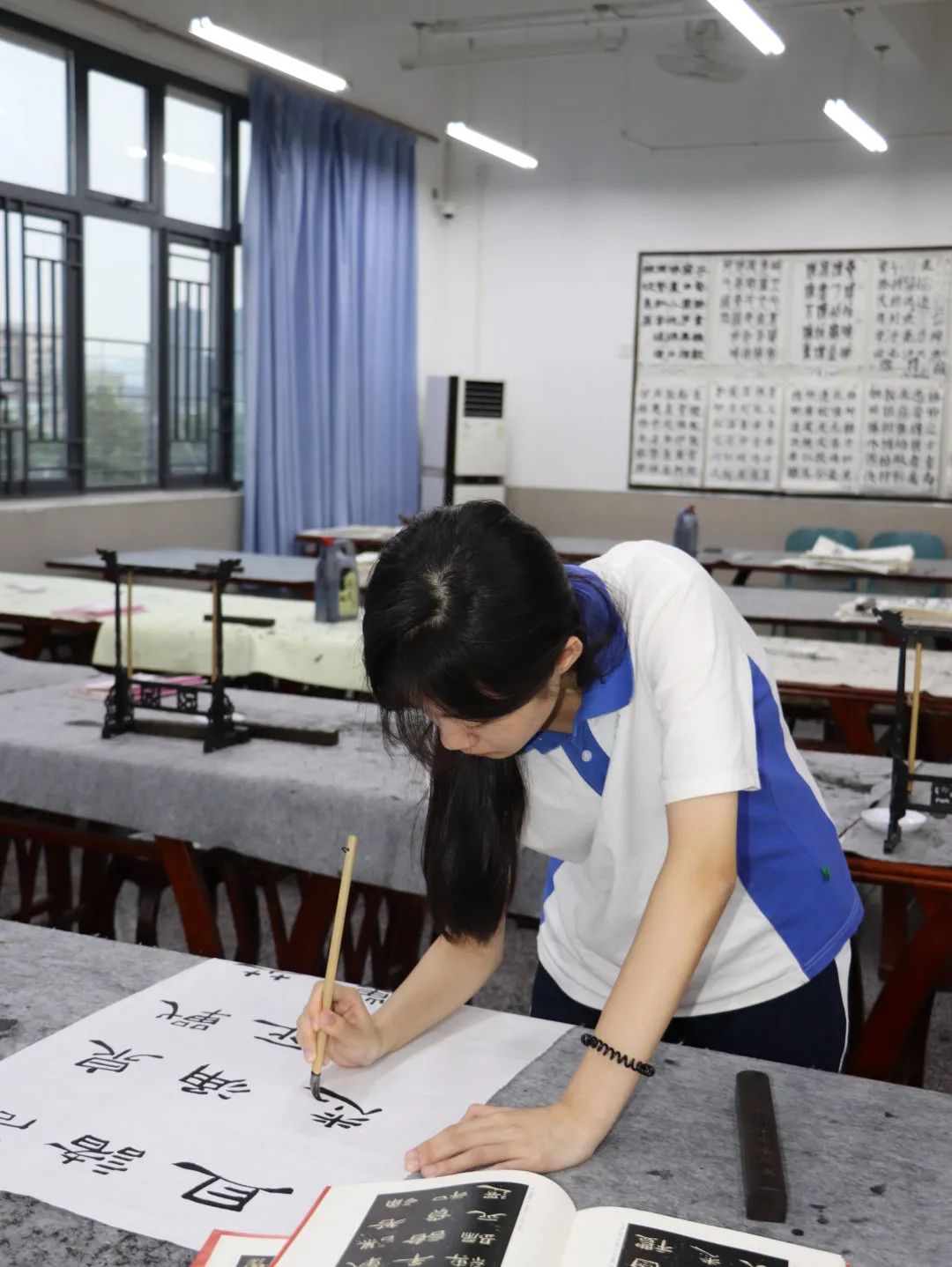 高中艺术类有哪些科目_艺术高中_高中艺术生有哪些专业