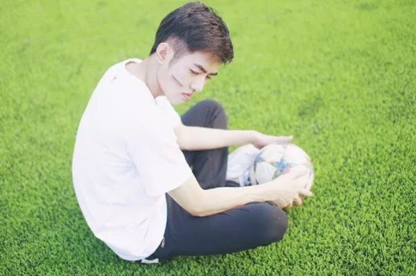 喜欢上了经常一起的体育生好兄弟!!! - 51虹马