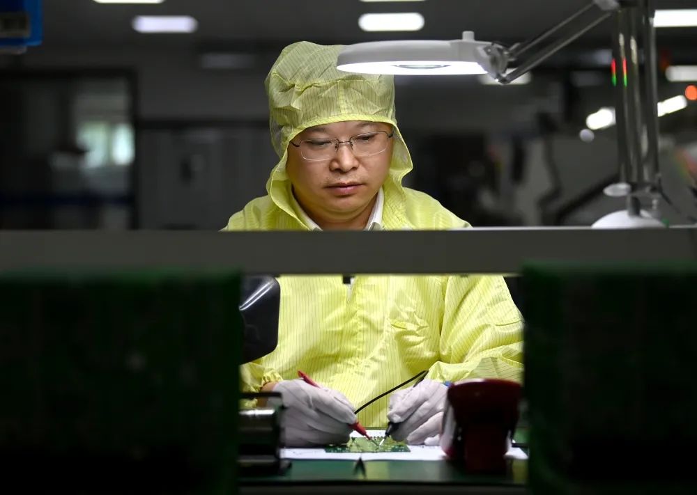 【身边的榜样】刘祖明:追求产品“可靠性”的脚步永不停歇 【身边的榜样】刘祖明:追求产品“可靠性”的脚步永不停歇