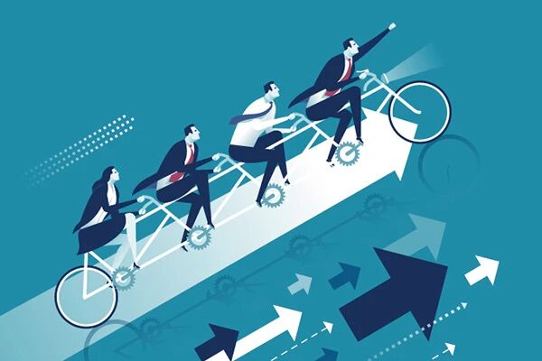 三大股指低开高走深成指涨0.83% 白马股表现强势