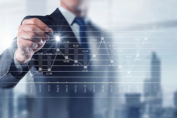 沪指盘中翻绿 两市成交额超4300亿元