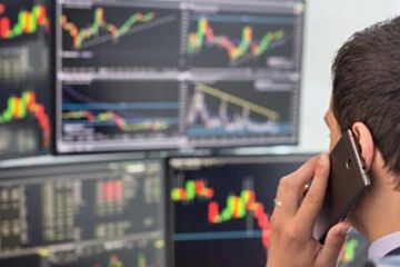 三大股指集体低开 免税店板块表现强势