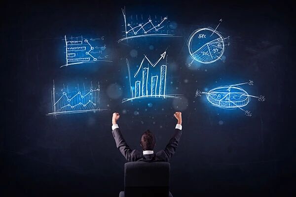 创业板指午后跌逾1% 两市成交额连续第13个交易日突破万亿元