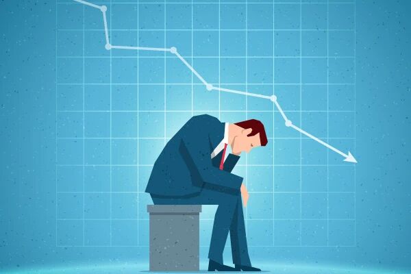 创业板指盘中跌逾2% 行业板块普遍飘绿