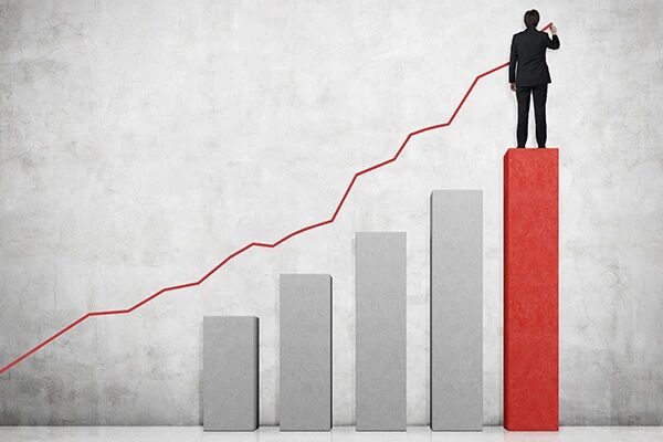 三大股指震荡走高 行业板块普遍飘红