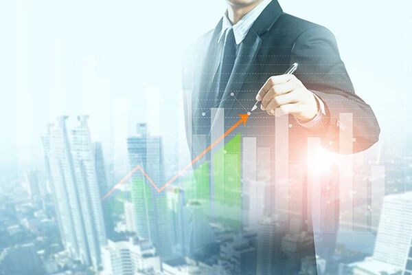 沪深两市小幅低开 汽车板块再现强势