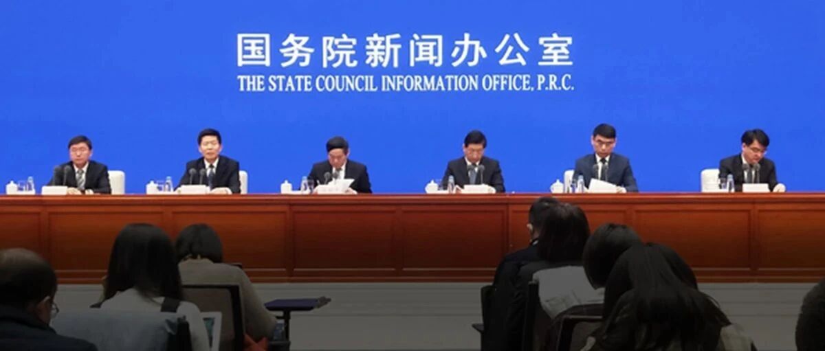 疫苗股大涨！中国新冠病毒疫苗正式上市，全民免费！明年产能达到10亿剂以上