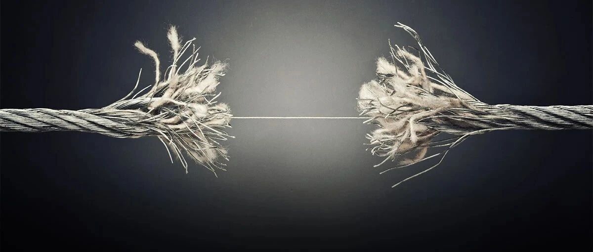 神奇一幕：收盘前4分钟跨过1元线！这家公司又一次摆脱面值退市