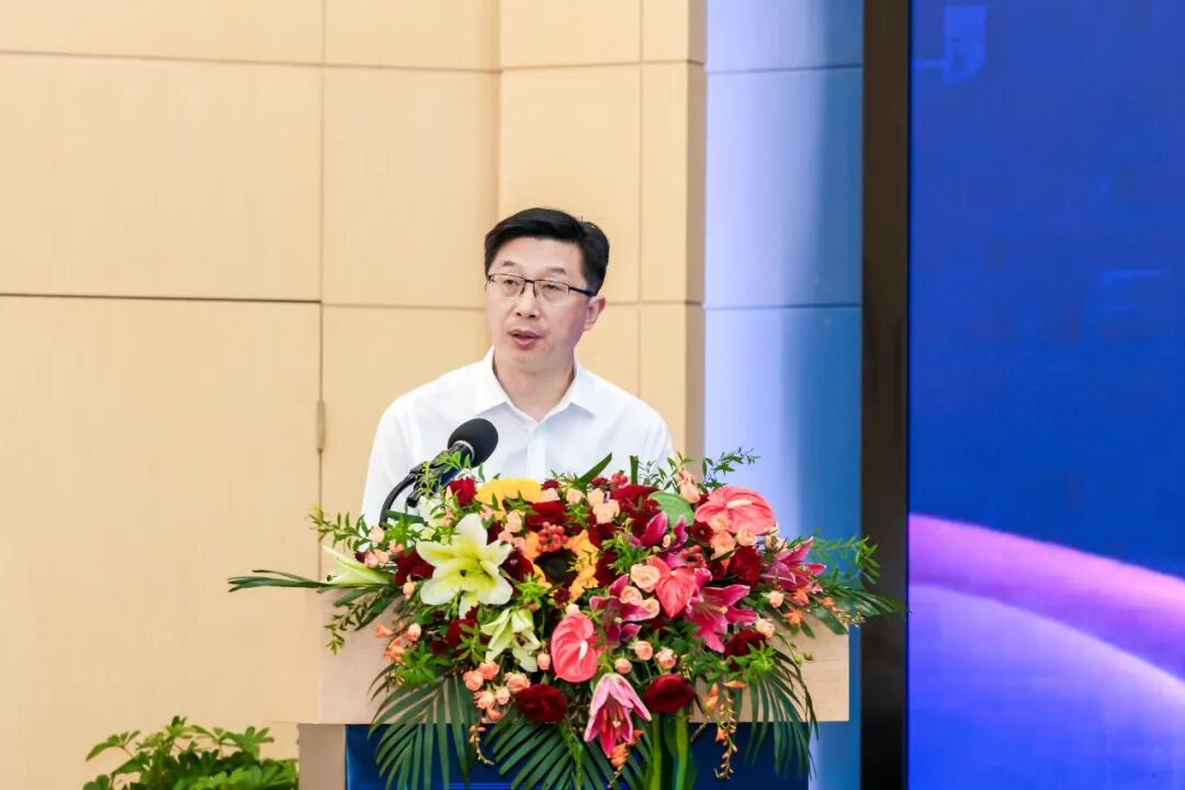 江苏省交通运输厅党组书记、厅长兼省铁路办主任吴永宏