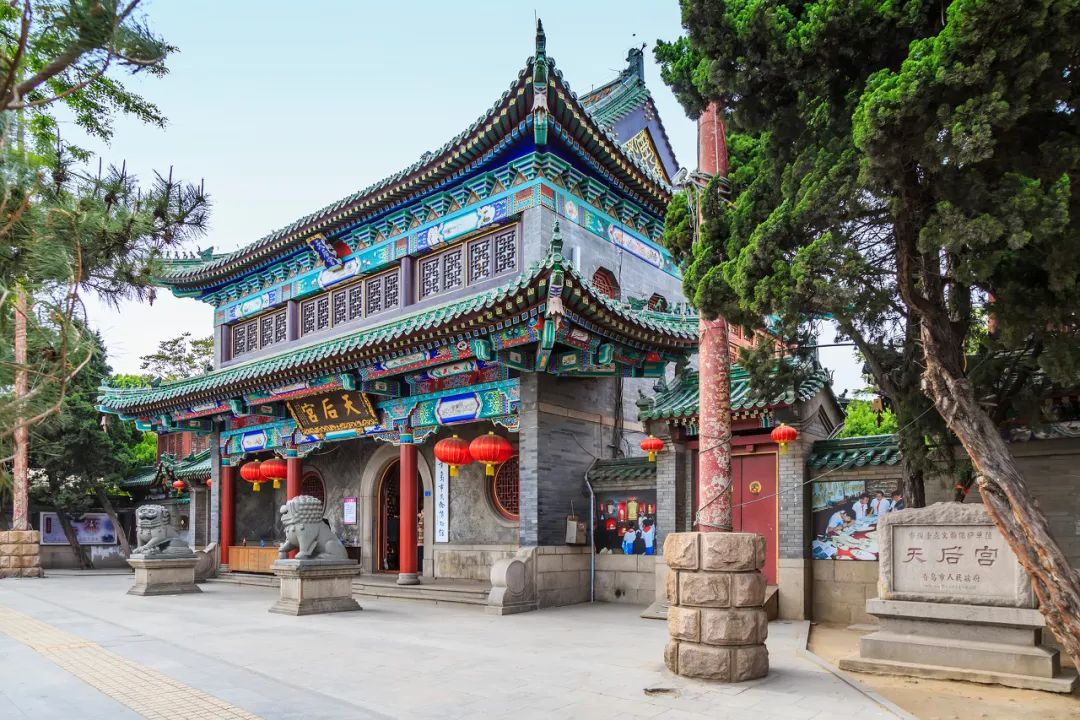 中国醉爽的城市，一口啤酒，一眼大海