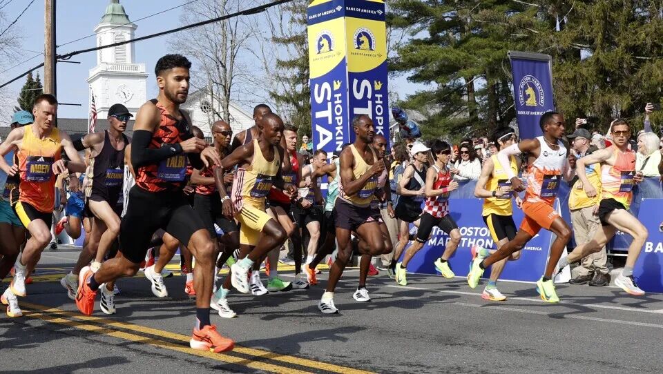 波士顿马拉松莱马一骑绝尘夺冠大迫杰2小时11分获第13名