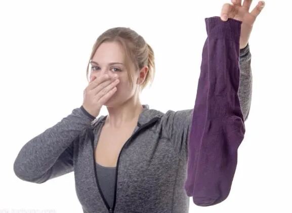 脚气会不会传染给别人呢，治疗脚气药膏排名