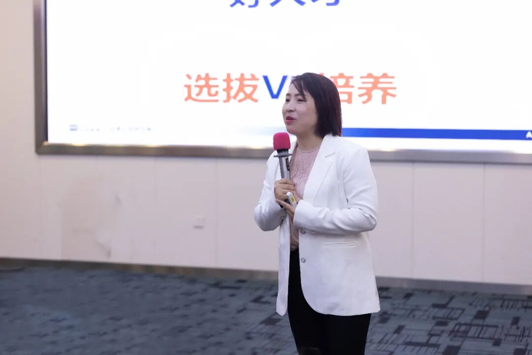 凝心聚力 逐梦远航 | 华神科技举行2023年首次管理干部培训大会