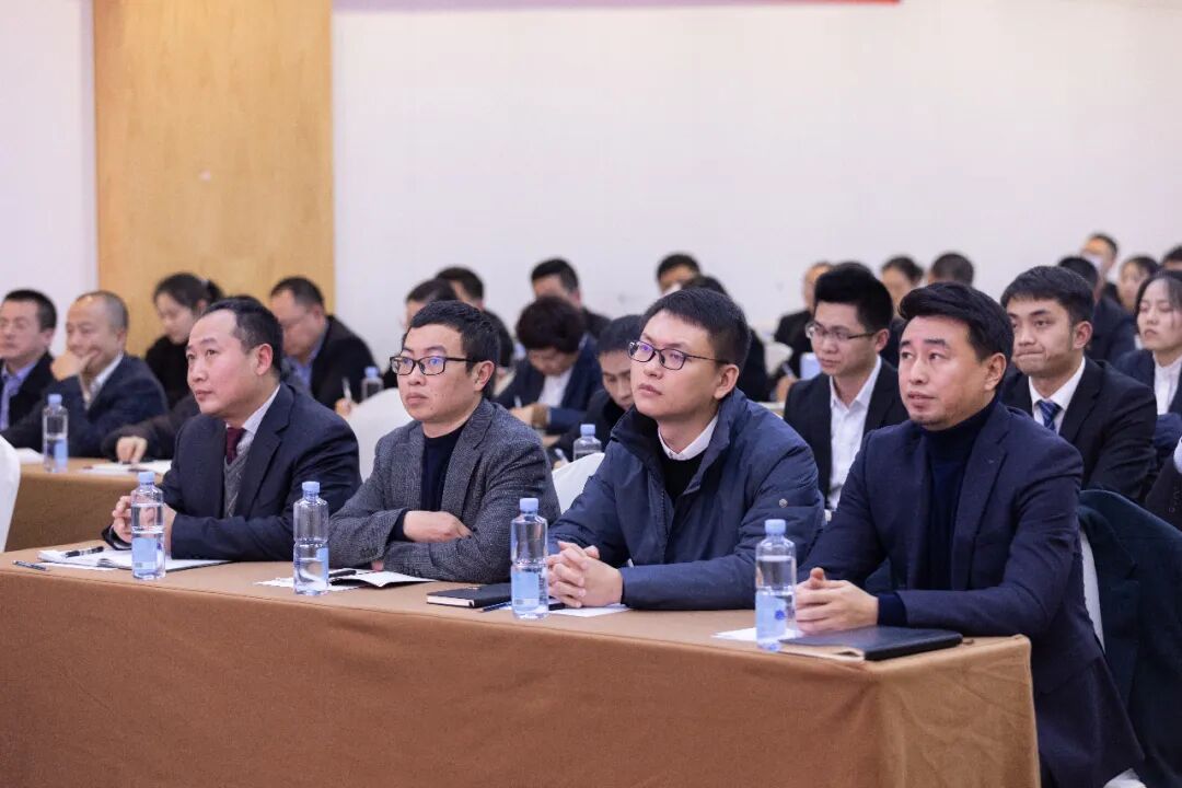 凝心聚力 逐梦远航 | 华神科技举行2023年首次管理干部培训大会