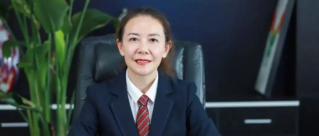 《每日经济新闻》专访云创大数据张真董事长