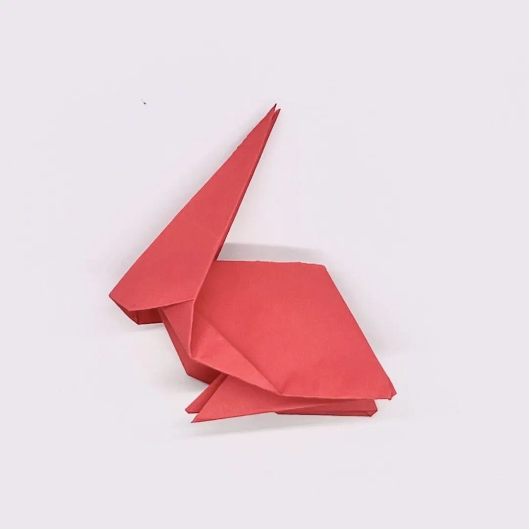 巧手折纸——叠一只小兔子吧！