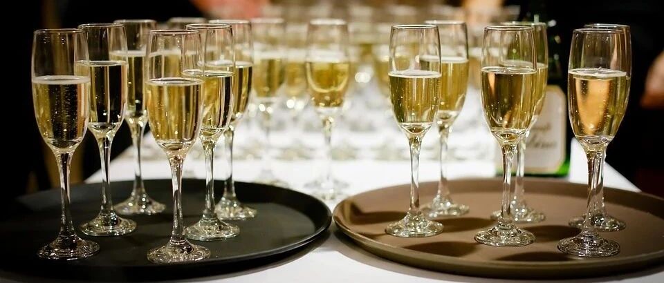 饮酒致癌，却难免小酌怎么办？这种方法可以降低风险