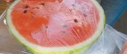 一口吃下8400个细菌？“隔夜冰西瓜”上热搜！安全吃瓜这样做……