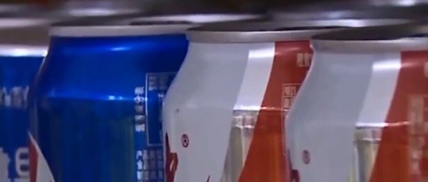 女子确诊爆发型糖尿病进ICU：平常爱喝奶茶！网友吵翻，医生回应