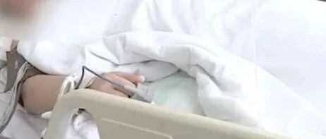 女子“吃播”后休克！这样吃饭真能“要了命”→