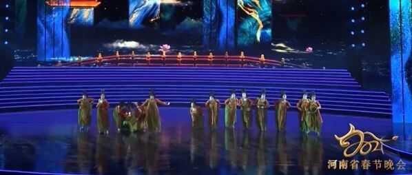 人民日报接连点赞！河南春晚导演组独家回应节目出圈：为传统文化复兴值得