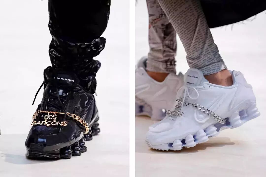 converse x comme des garcons on feet