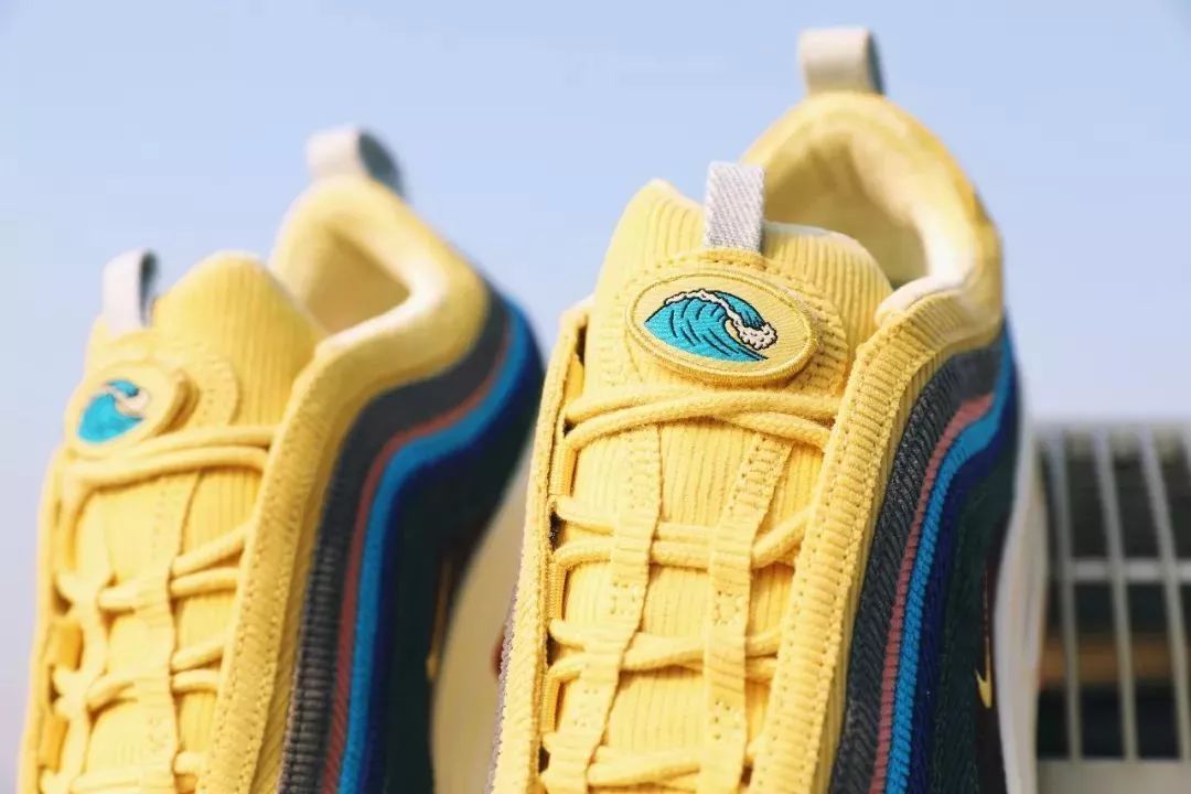 Air max 97 smiley hot sale face