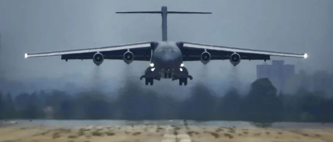 超豪华战机阵容高清壁纸上新！“胖妞”：我也来了！