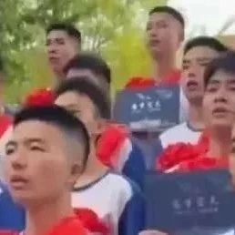 这也太牛了！这个班，46人被录取为空军飞行学员