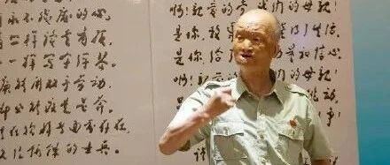 “让不让敌人过好圣诞节？”“不让过！打！”