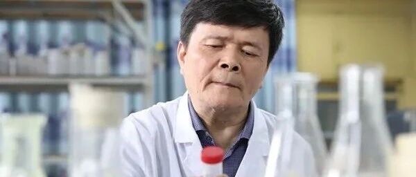 曾被医生诊断10年后可能瘫痪，30多年后……