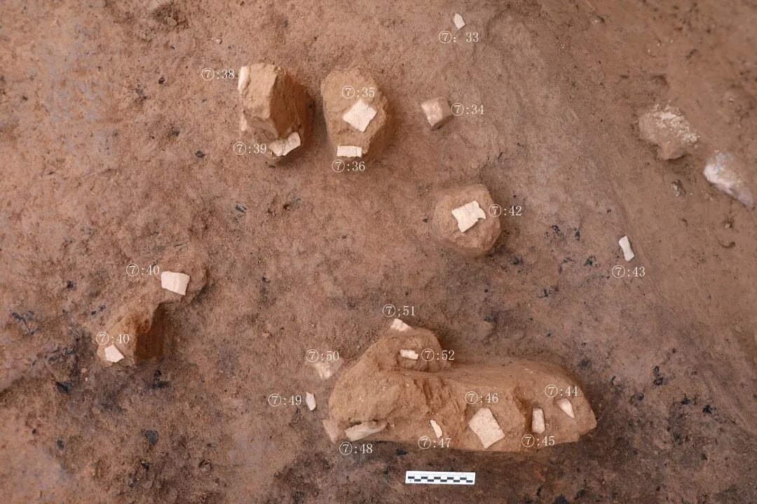 甲骨出土情况（南→北）.jpg