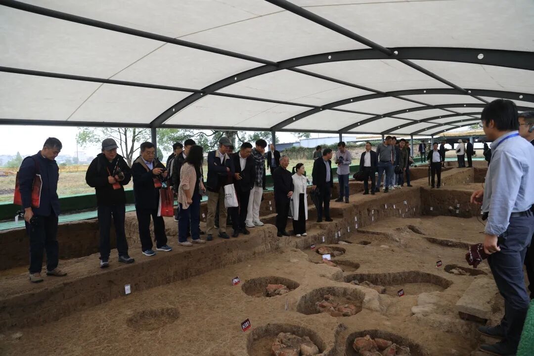 下汤遗址发现40周年会议现场.JPG