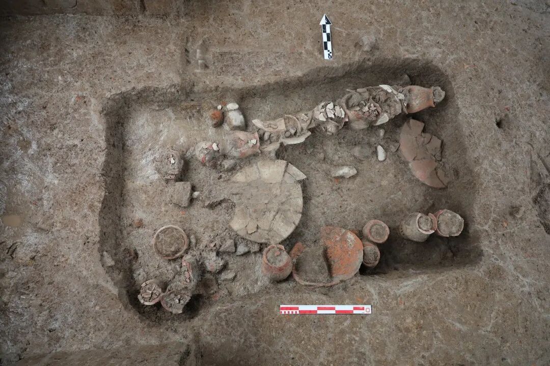 图11  高等级墓葬M2(1).jpg