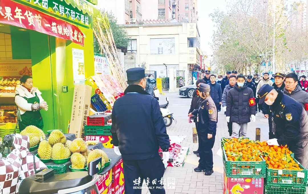 【媒体报道】蚌埠整治占道经营，市民直呼出行方便多了！