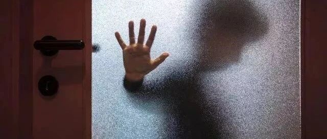 孩子是同性恋，你会接受吗?这位妈妈的智慧行为，给大众上了一课