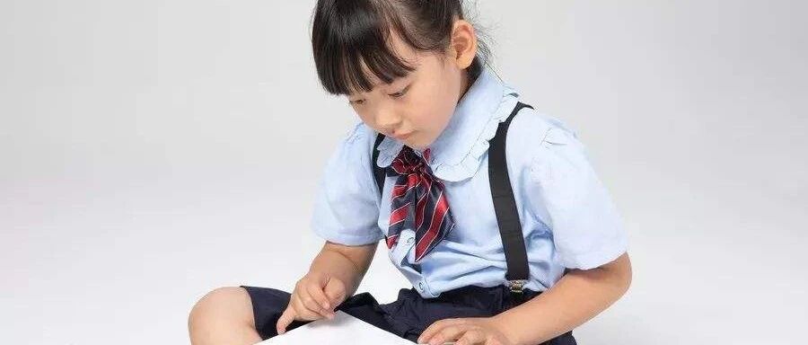 关注 | 警惕！坐姿不对、书包太沉都会导致这种病！医生提醒家长一定要注意！