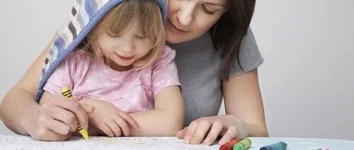 不要夸孩子“你真棒”! 斯坦福教授：请用以下12种语境表扬孩子！