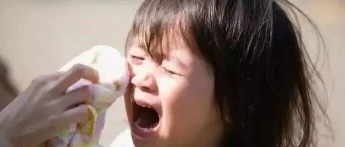 “孩子一哭我就烦，是太冷血了吗?”看完科学家的解释，心疼妈妈