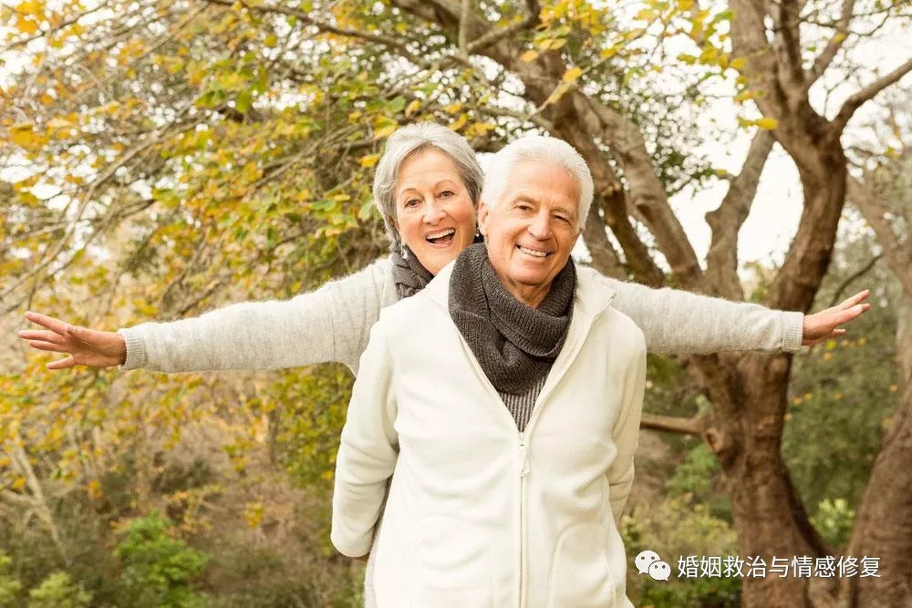 退休后如何调整夫妻关系 退休后如何调整夫妻关系
