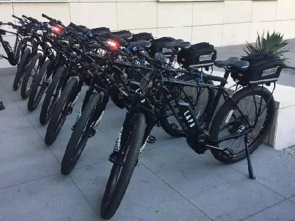 成为美国最大的警察电动自行车巡逻队,也是世上第一个使用电动自行车
